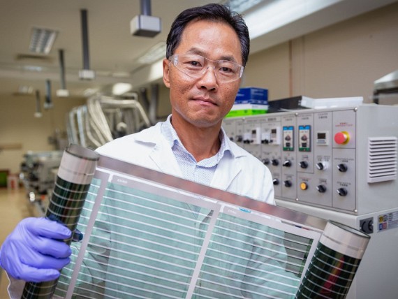 Flexible Solar - Link With their lightweight, flexible design, printed solar cells can be deployed in previously unimaginable ways.